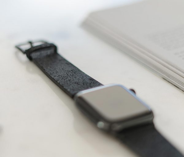 Forest_Black-Apple-watch-heritage-calf-leather-band-close-up