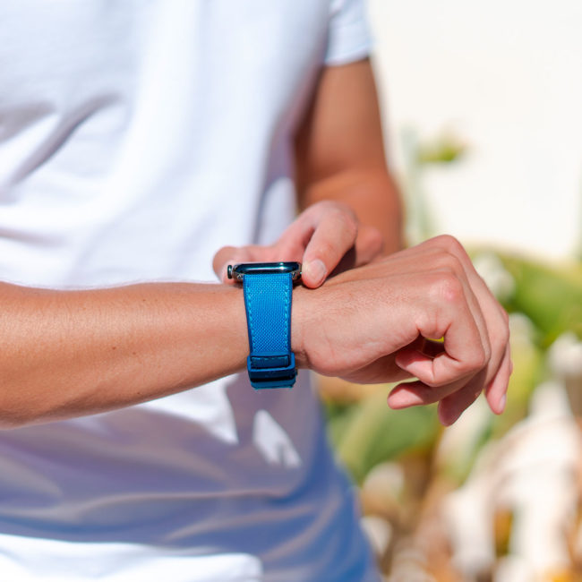 Apple watch band online surf blue